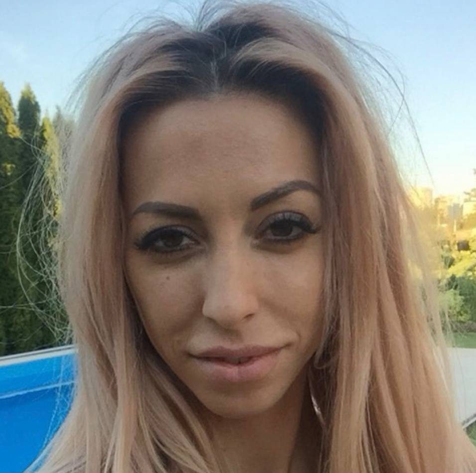 Maryna, 29