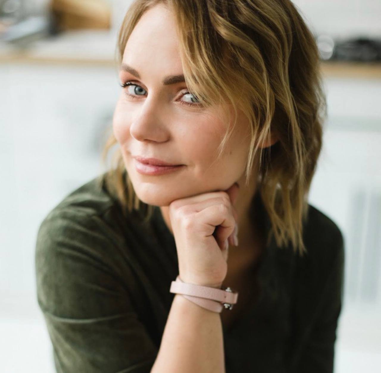 Anna, 34